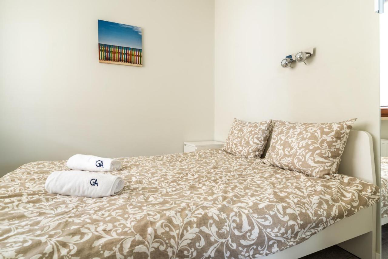 ורשה Golden Apartments - City Center - Gieldowa מראה חיצוני תמונה